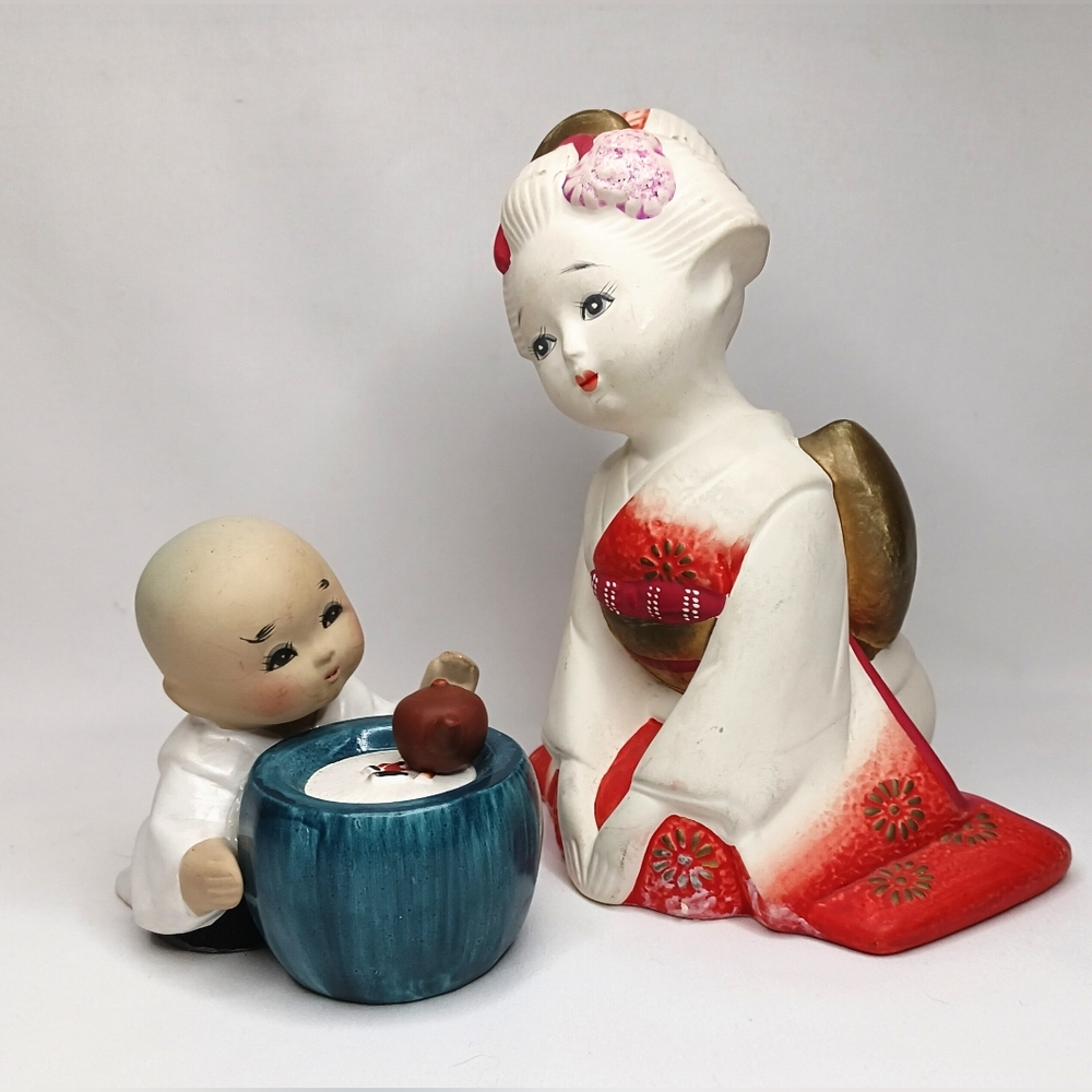 Vintage Hakata Ceramic Figurines Lot of 2